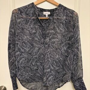 Veronica M Women's Navy and Gray Sheer Feather Print Blouse